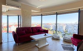 Glass Tower Apartament